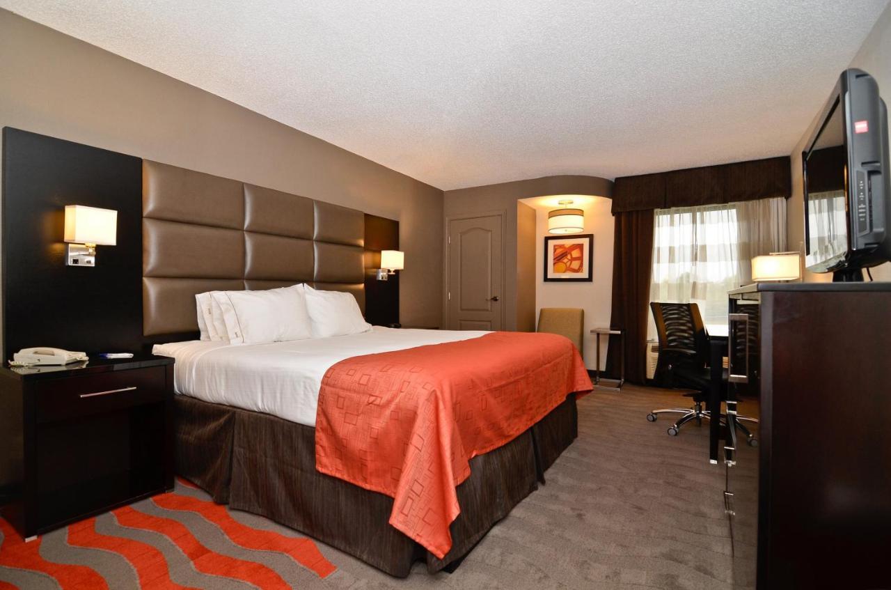 Holiday Inn Express Burlington By Ihg Экстерьер фото